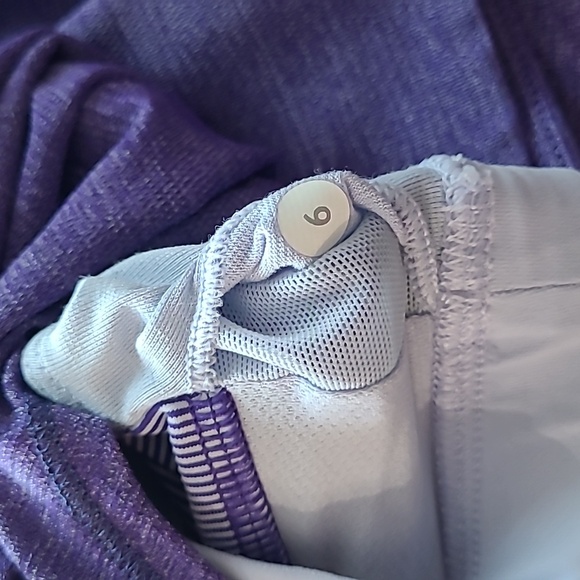 Lululemon purple workout top - Picture 4 of 5